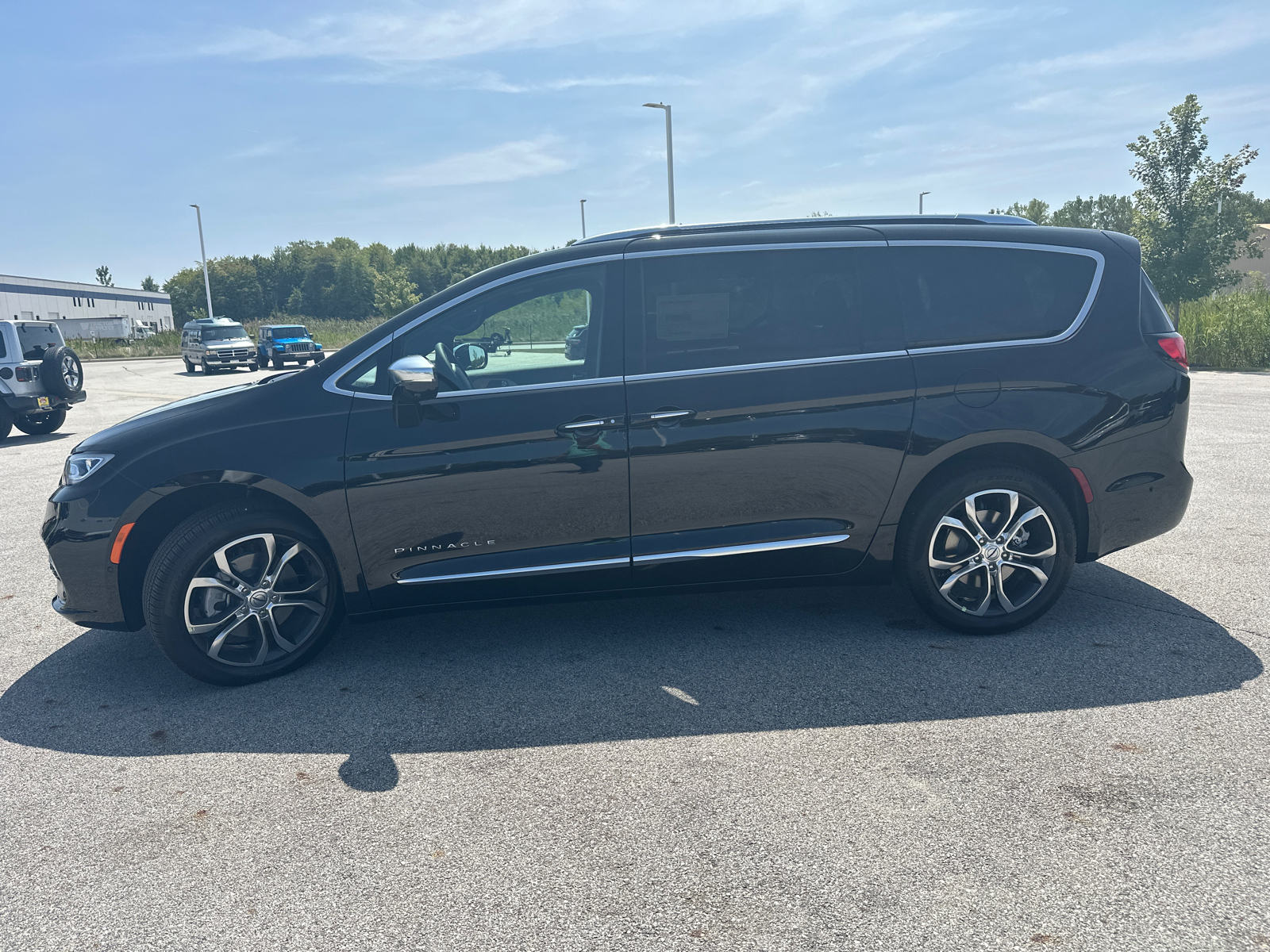 2024 Chrysler Pacifica Pinnacle 7