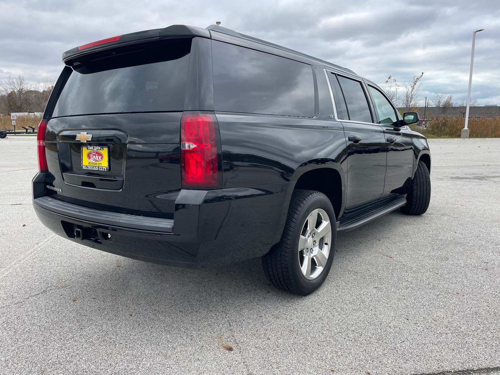 2016 Chevrolet Suburban LT 4