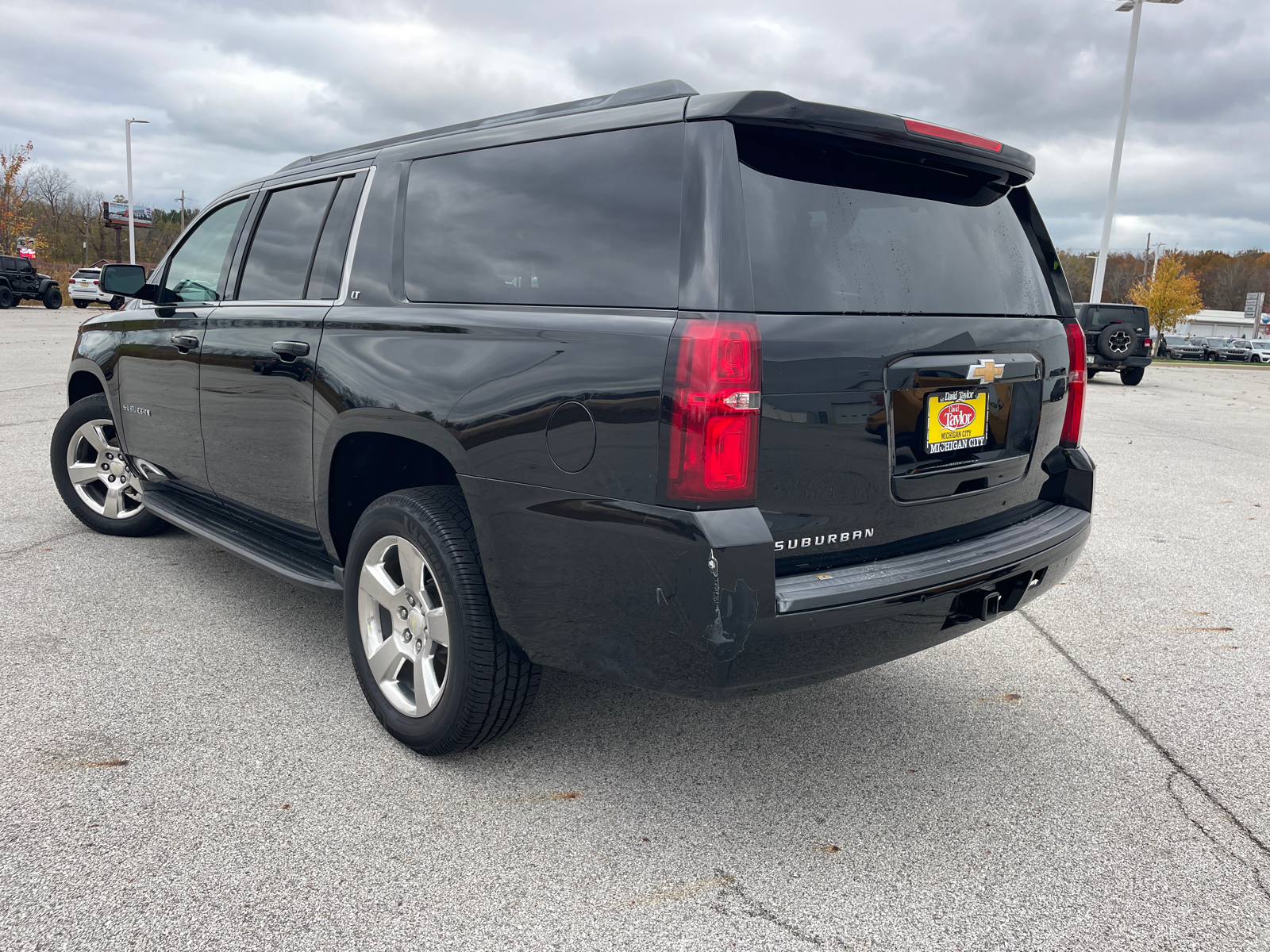 2016 Chevrolet Suburban LT 8