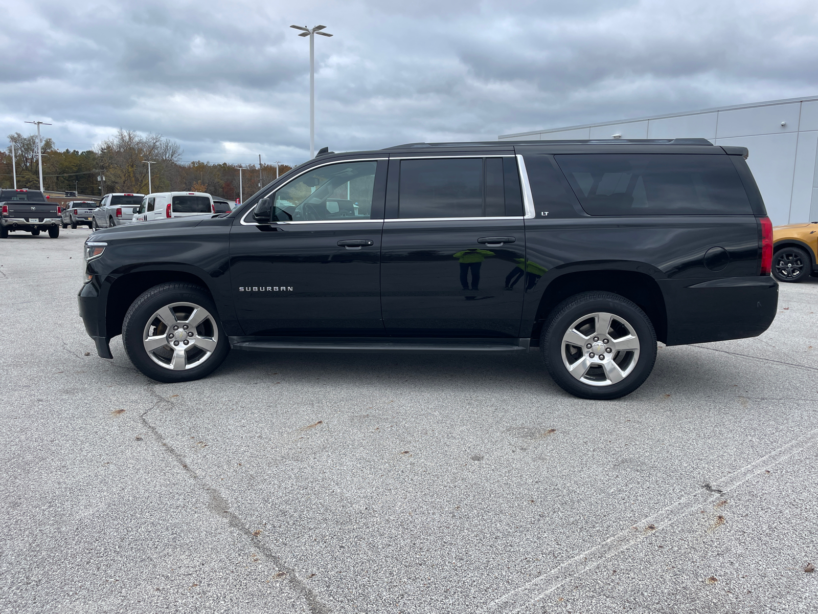 2016 Chevrolet Suburban LT 9