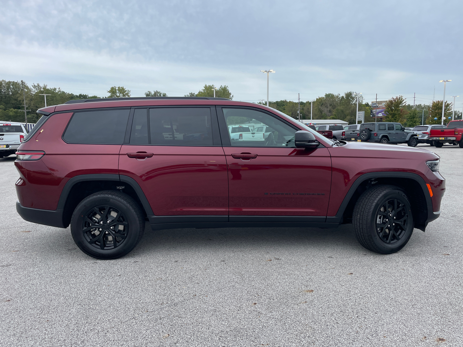 2024 Jeep Grand Cherokee L Altitude X 2