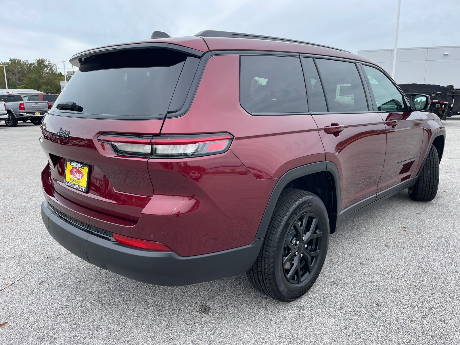 2024 Jeep Grand Cherokee L Altitude X 3