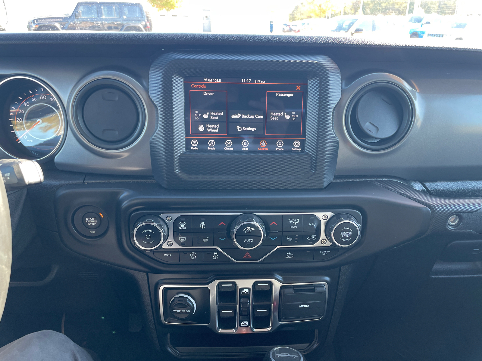 2021 Jeep Gladiator Sport 17