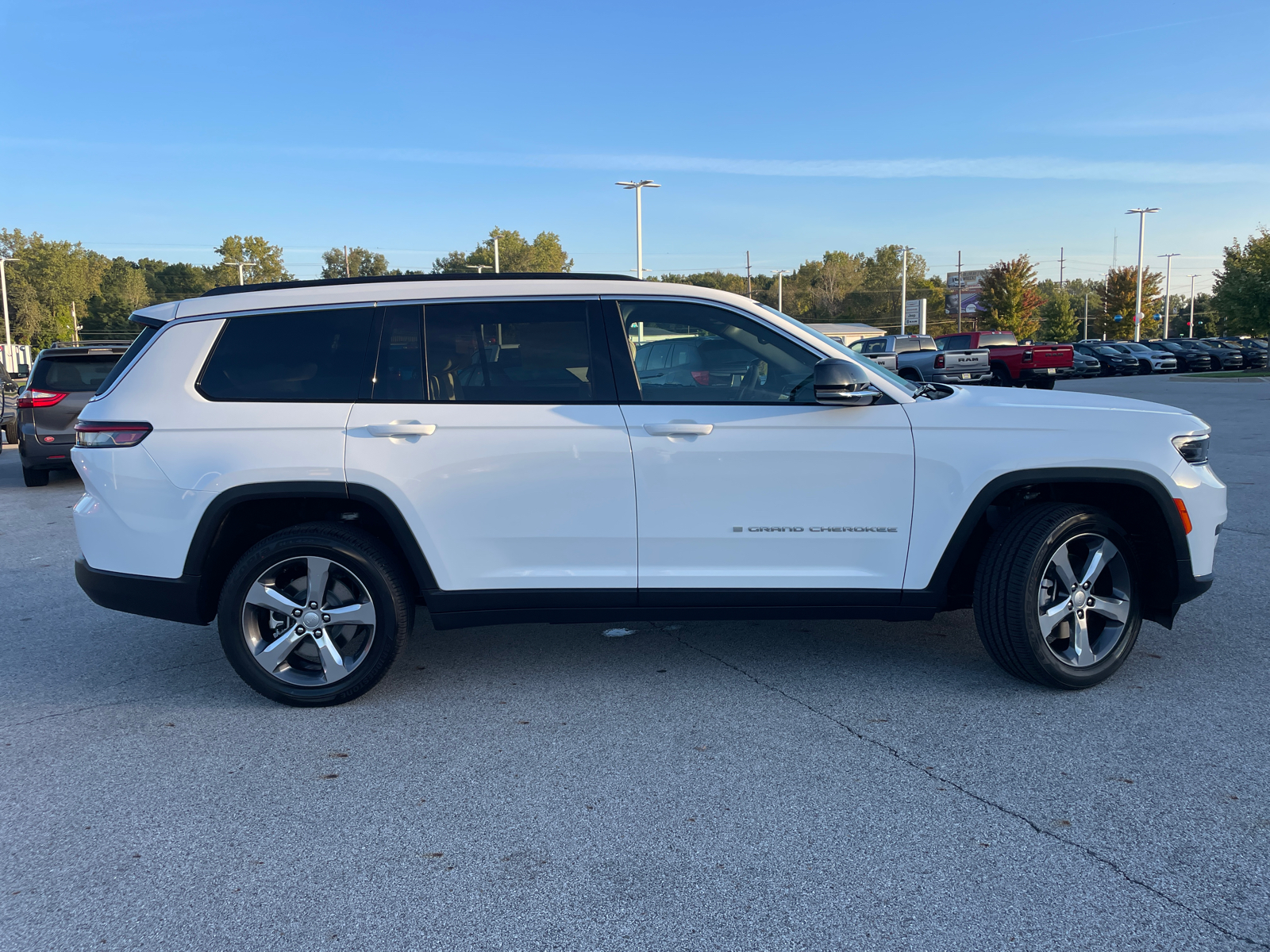 2025 Jeep Grand Cherokee L Limited 2