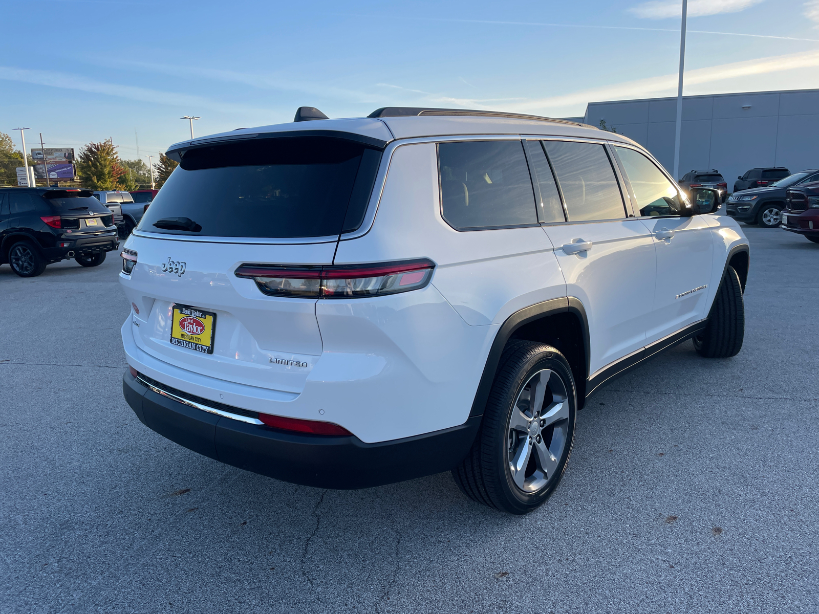 2025 Jeep Grand Cherokee L Limited 3