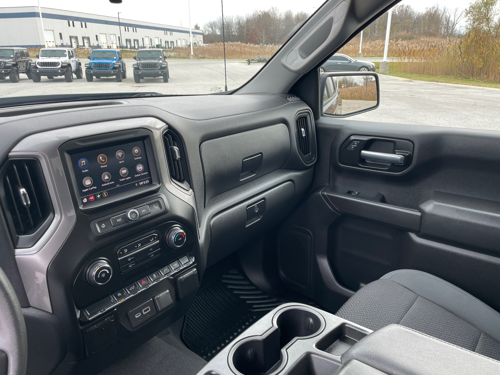 2021 Chevrolet Silverado 1500 Custom 18