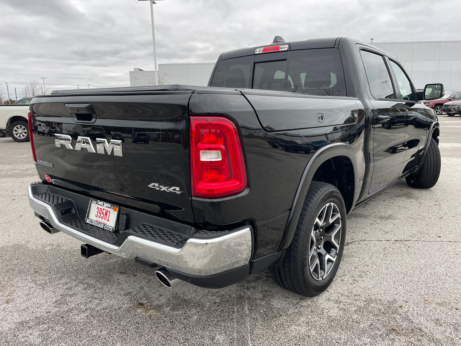 2025 Ram 1500 Laramie 4x4 Crew Cab 57 Box 9