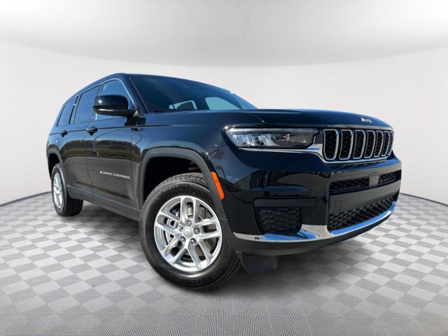 2025 Jeep Grand Cherokee L Laredo 1