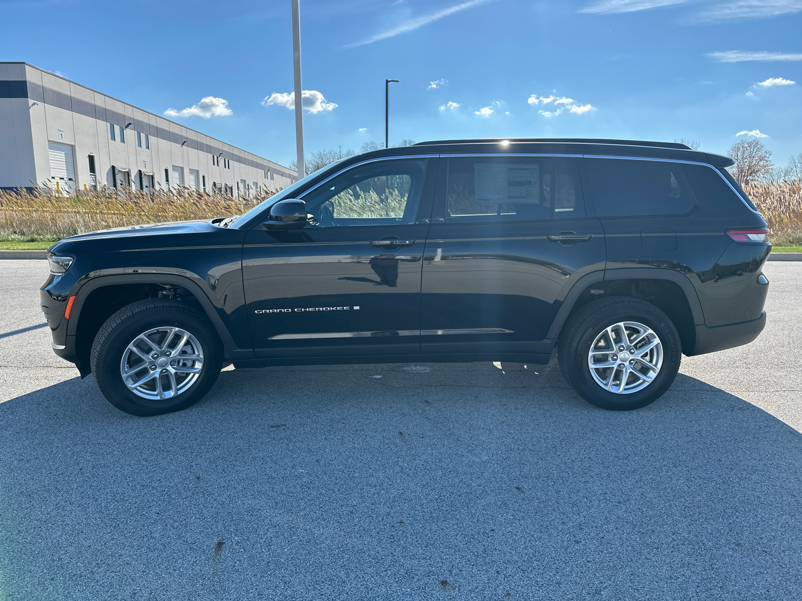 2025 Jeep Grand Cherokee L Laredo 6