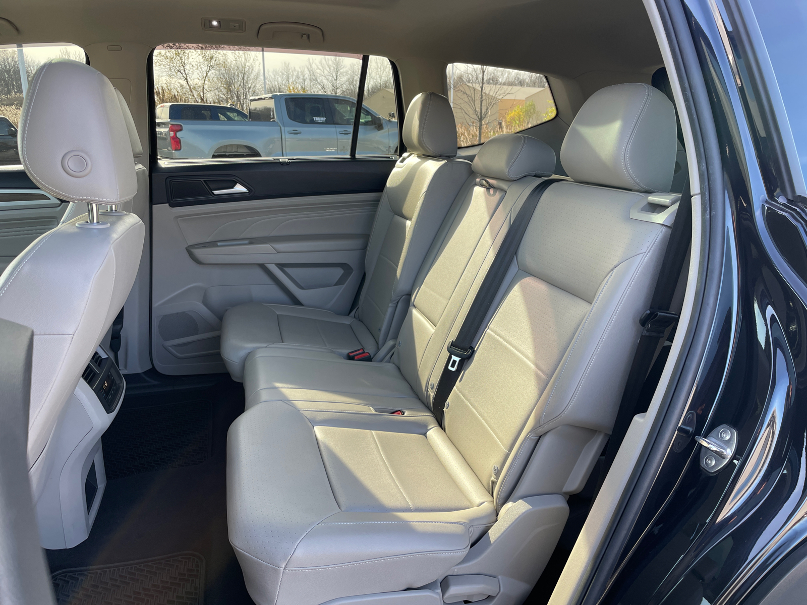 2022 Volkswagen Atlas 3.6L V6 SEL 28