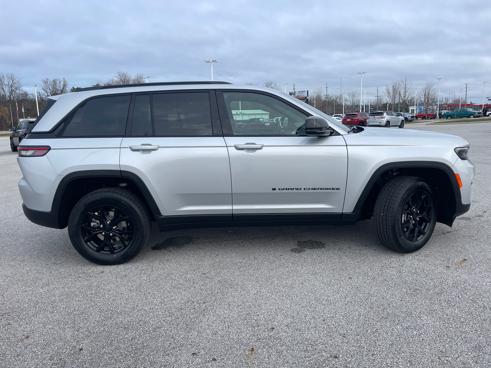 2025 Jeep Grand Cherokee Altitude X 2