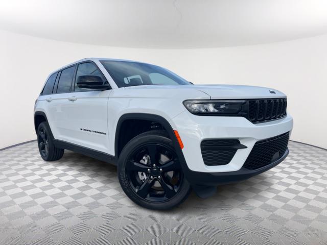 2025 Jeep Grand Cherokee Altitude X 1