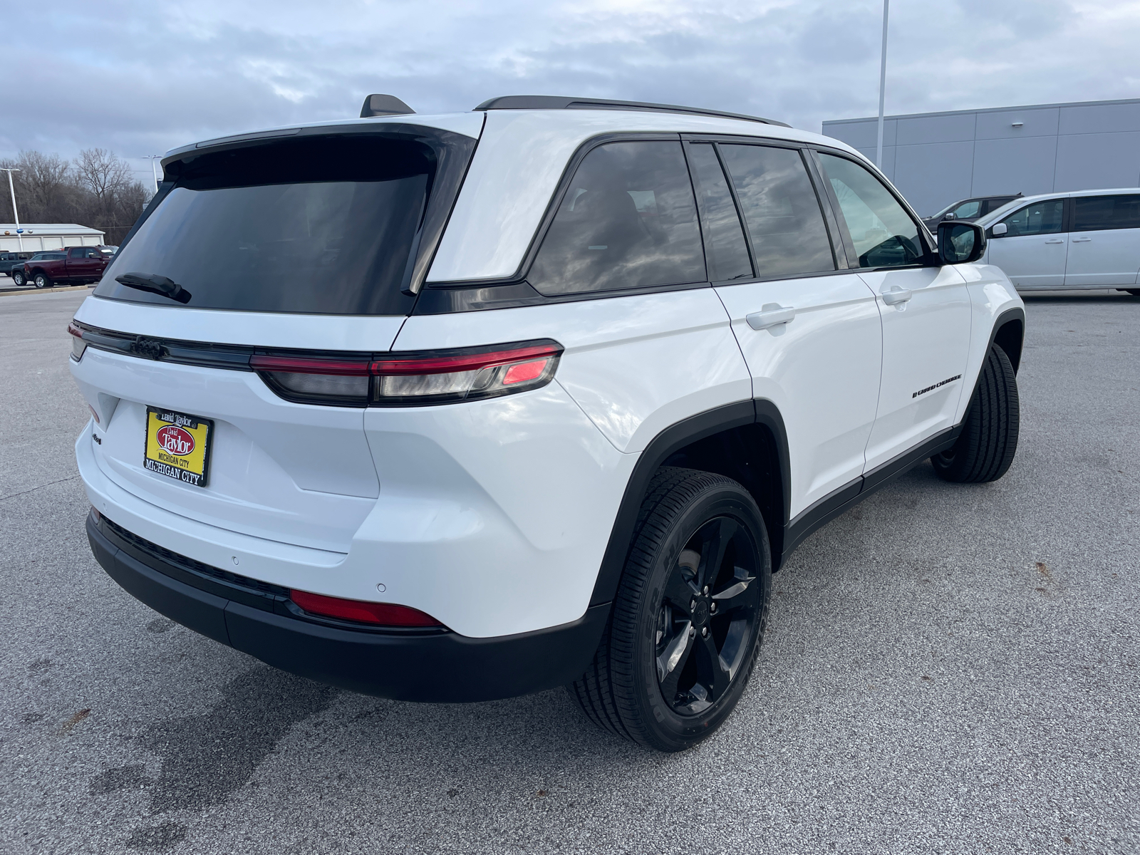 2025 Jeep Grand Cherokee Altitude X 3