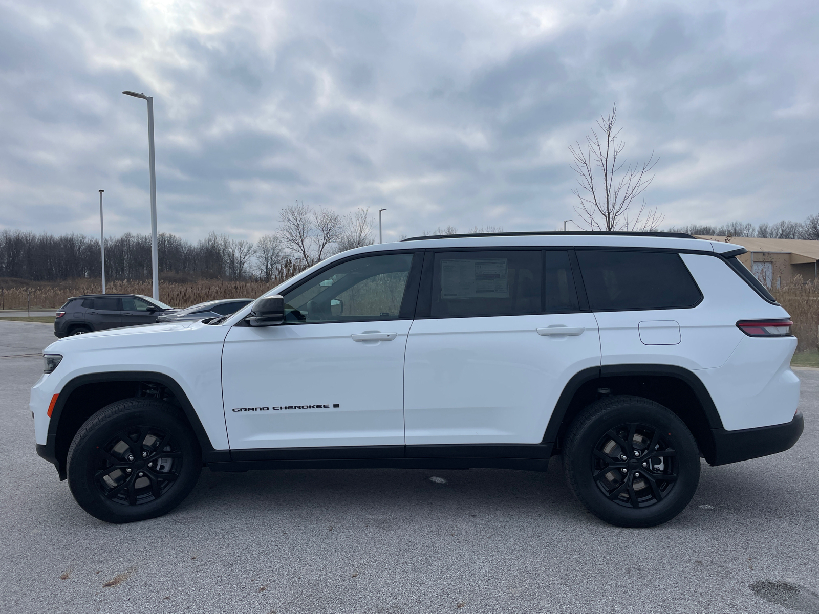 2025 Jeep Grand Cherokee L Altitude X 6