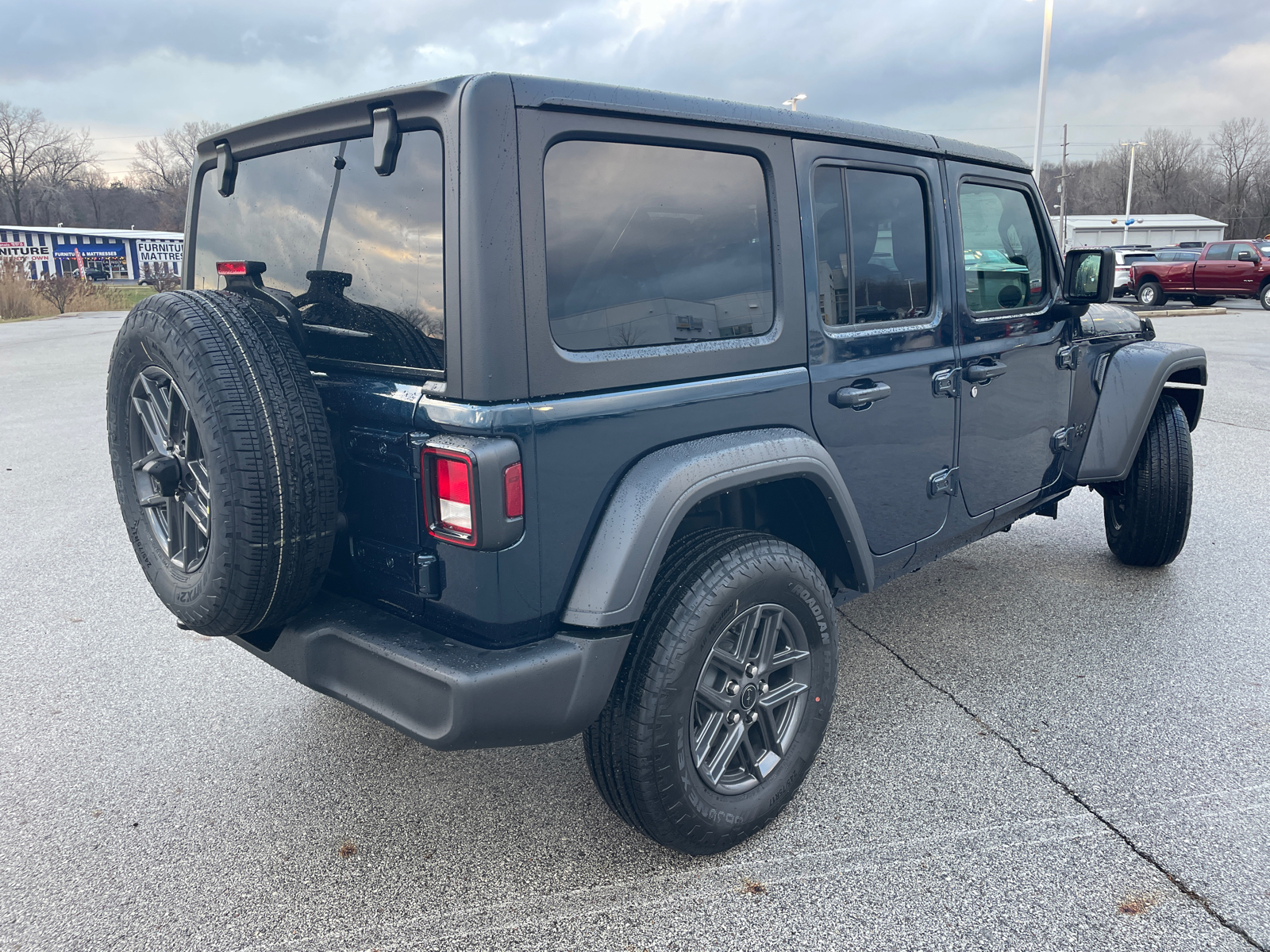 2025 Jeep Wrangler Sport 3