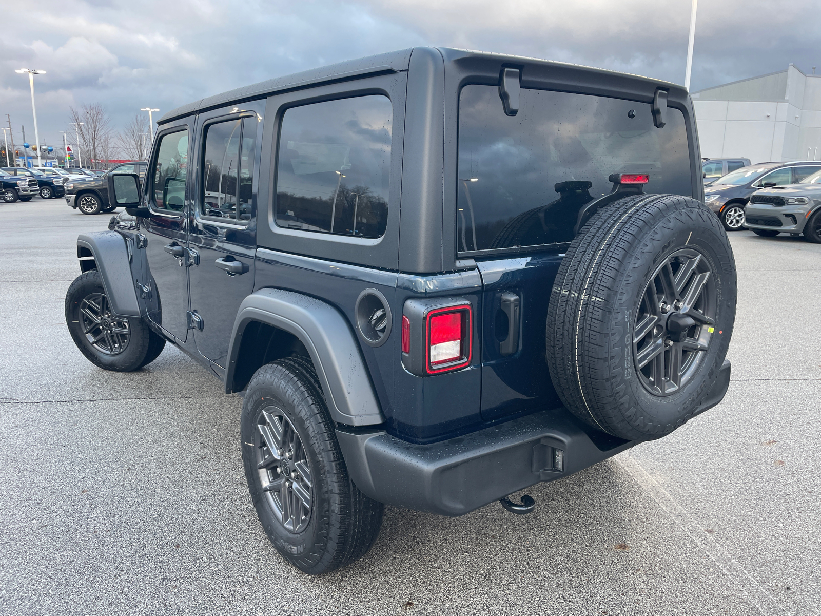 2025 Jeep Wrangler Sport 5