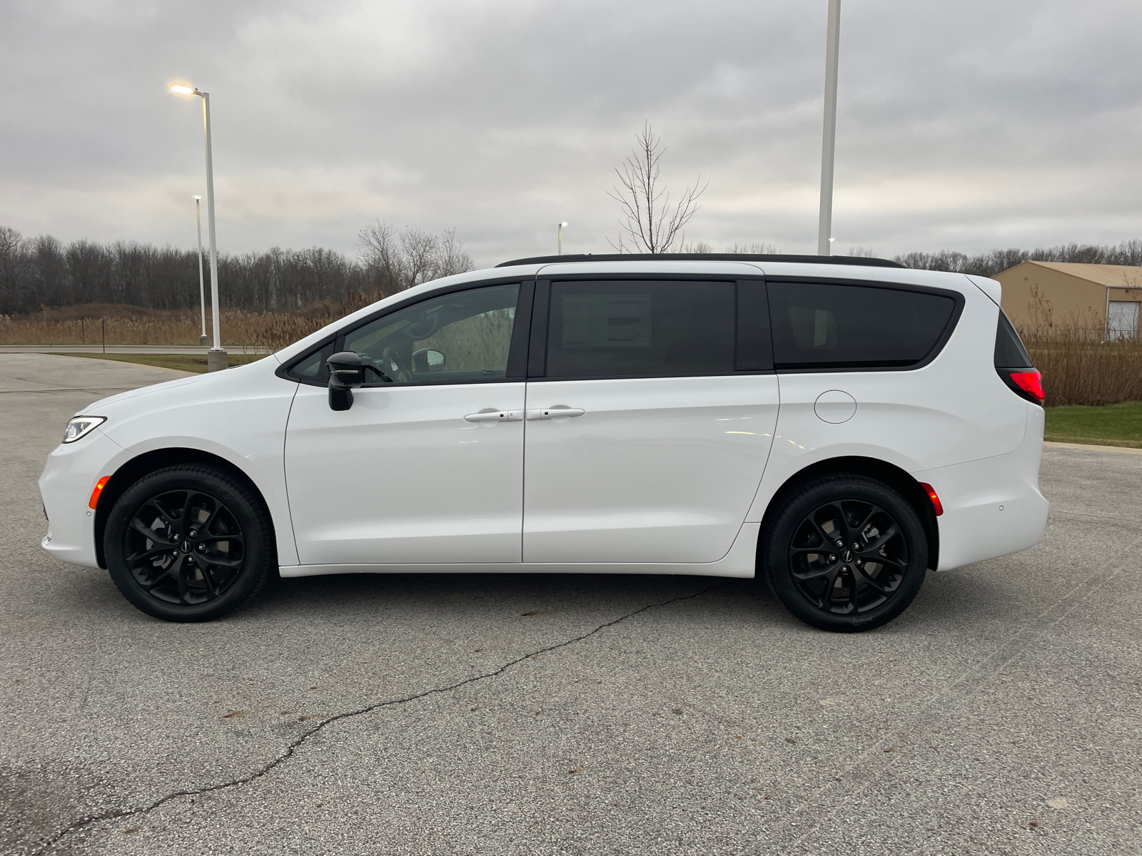 2025 Chrysler Pacifica Limited 6