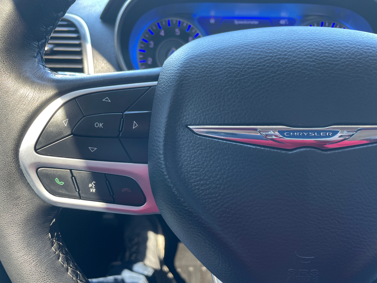2019 Chrysler 300 Touring 14