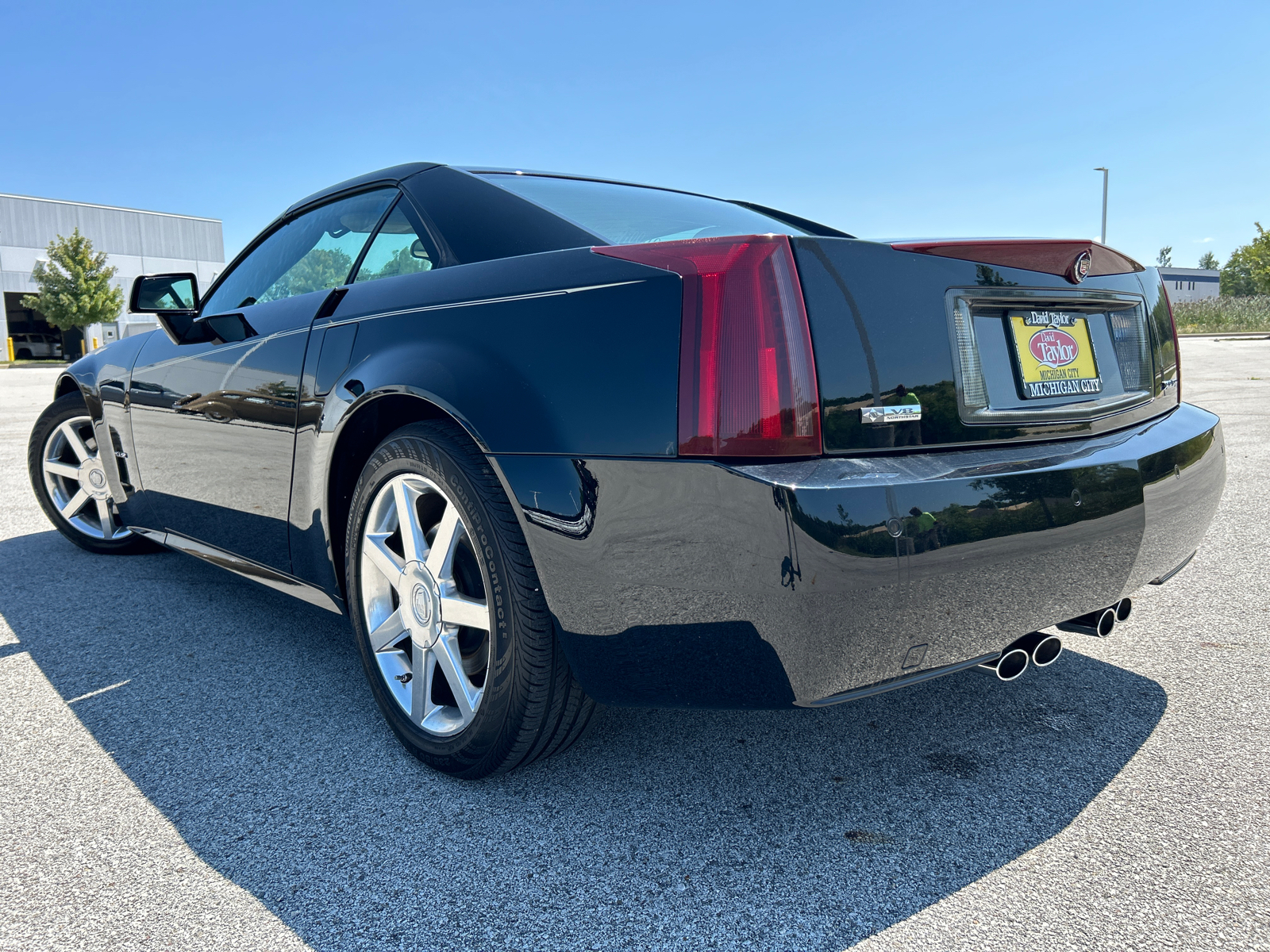 2005 Cadillac XLR Base 6