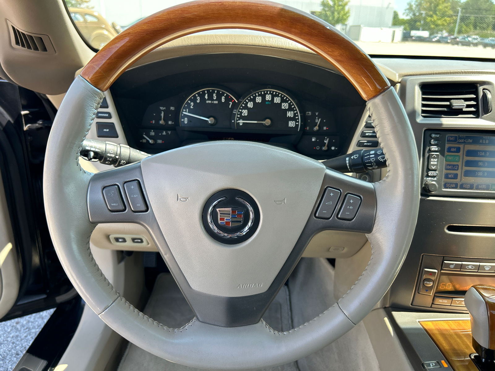 2005 Cadillac XLR Base 31