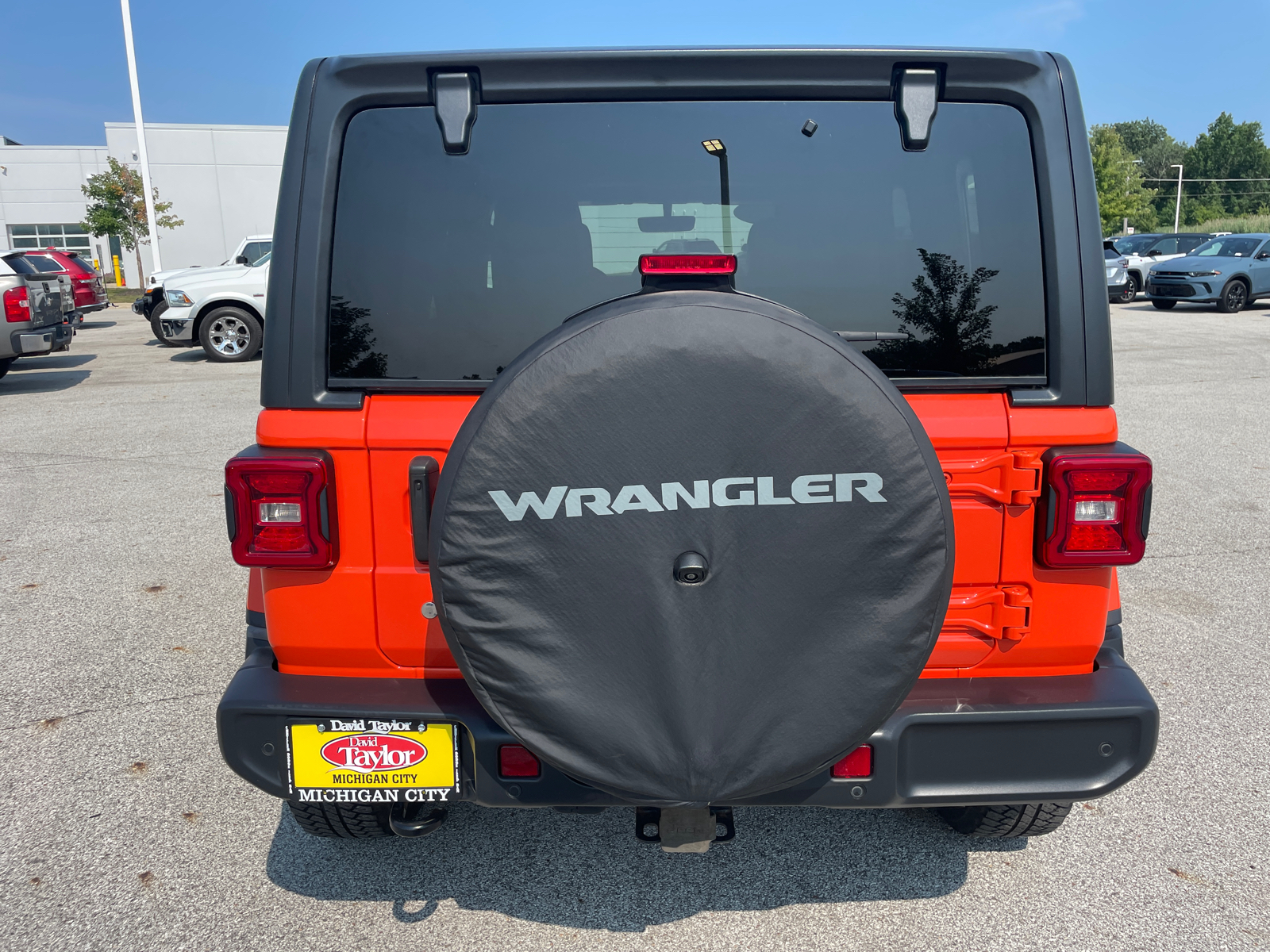 2018 Jeep Wrangler Unlimited Sahara 5