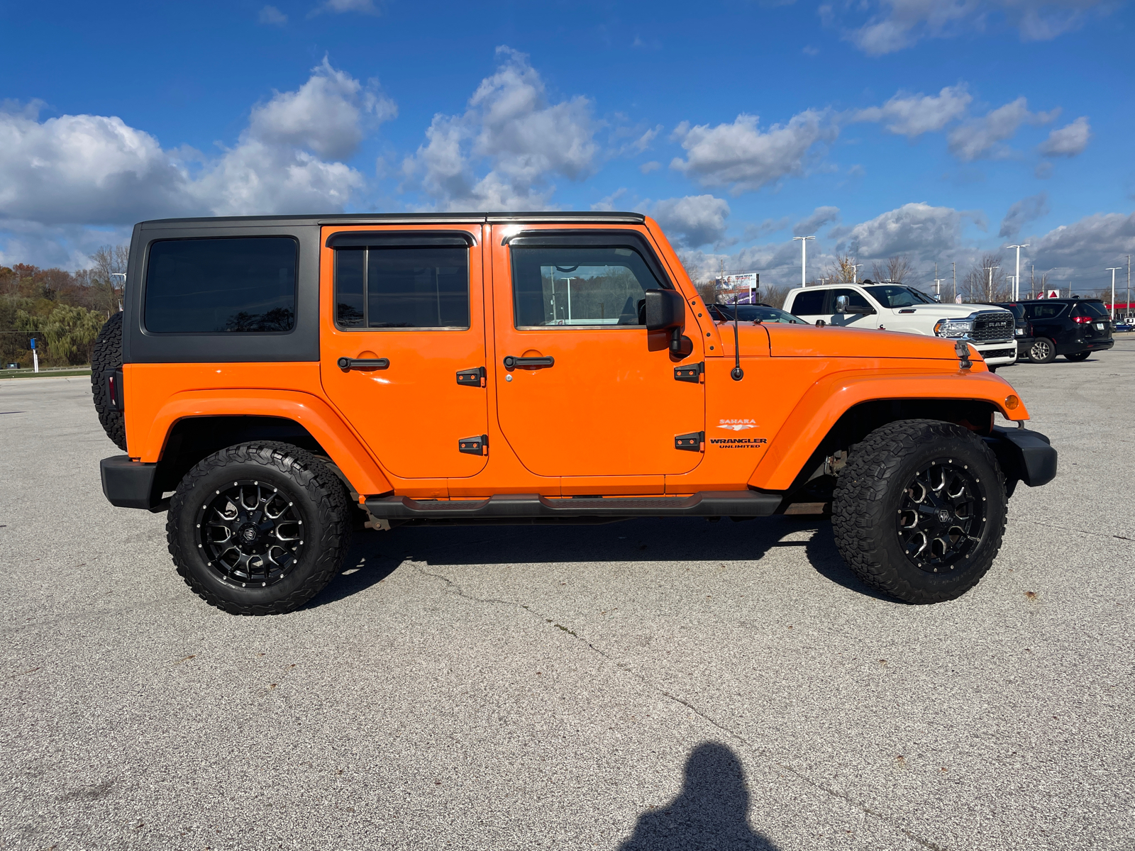 2012 Jeep Wrangler Unlimited Sahara 2