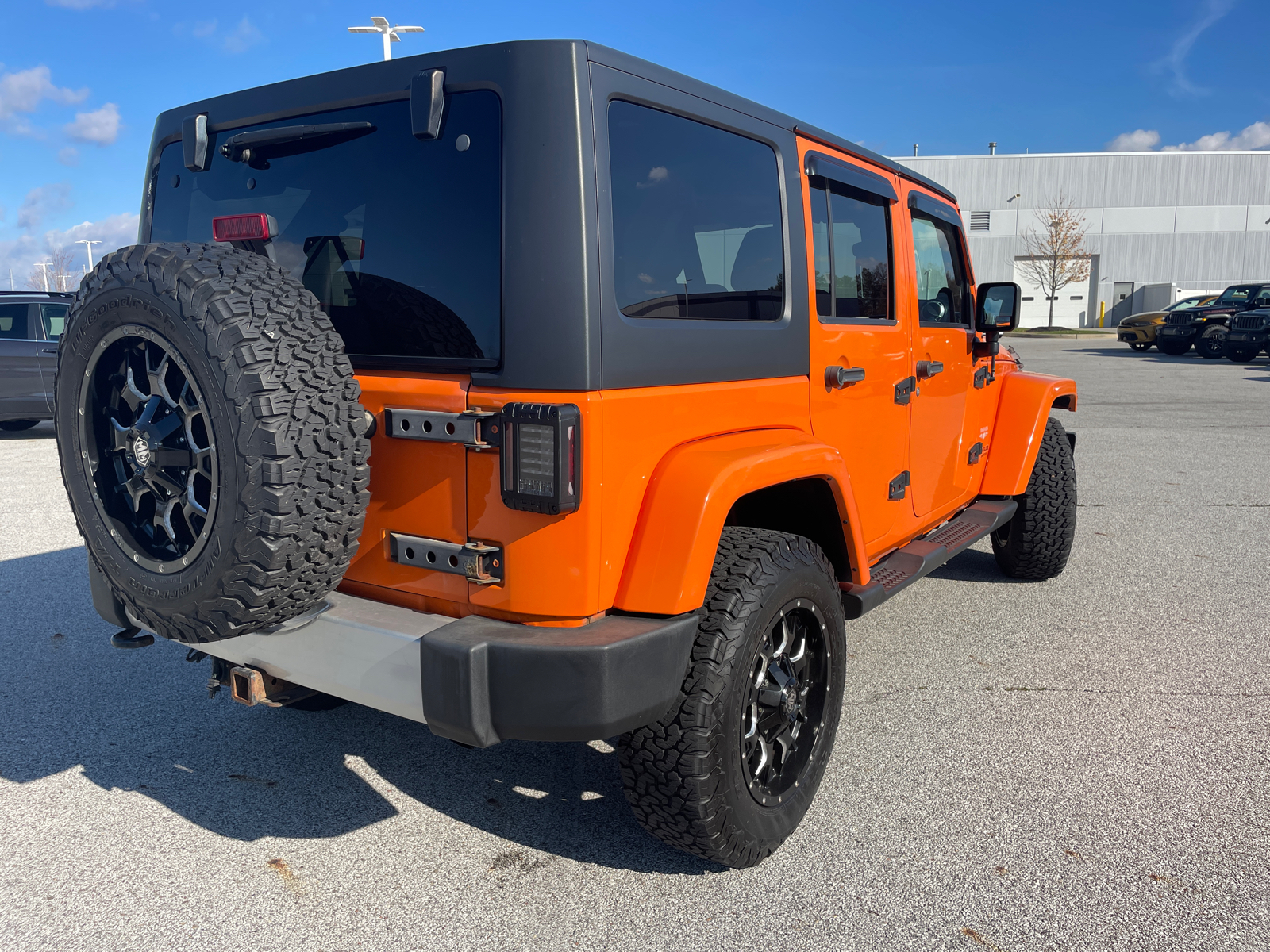 2012 Jeep Wrangler Unlimited Sahara 3