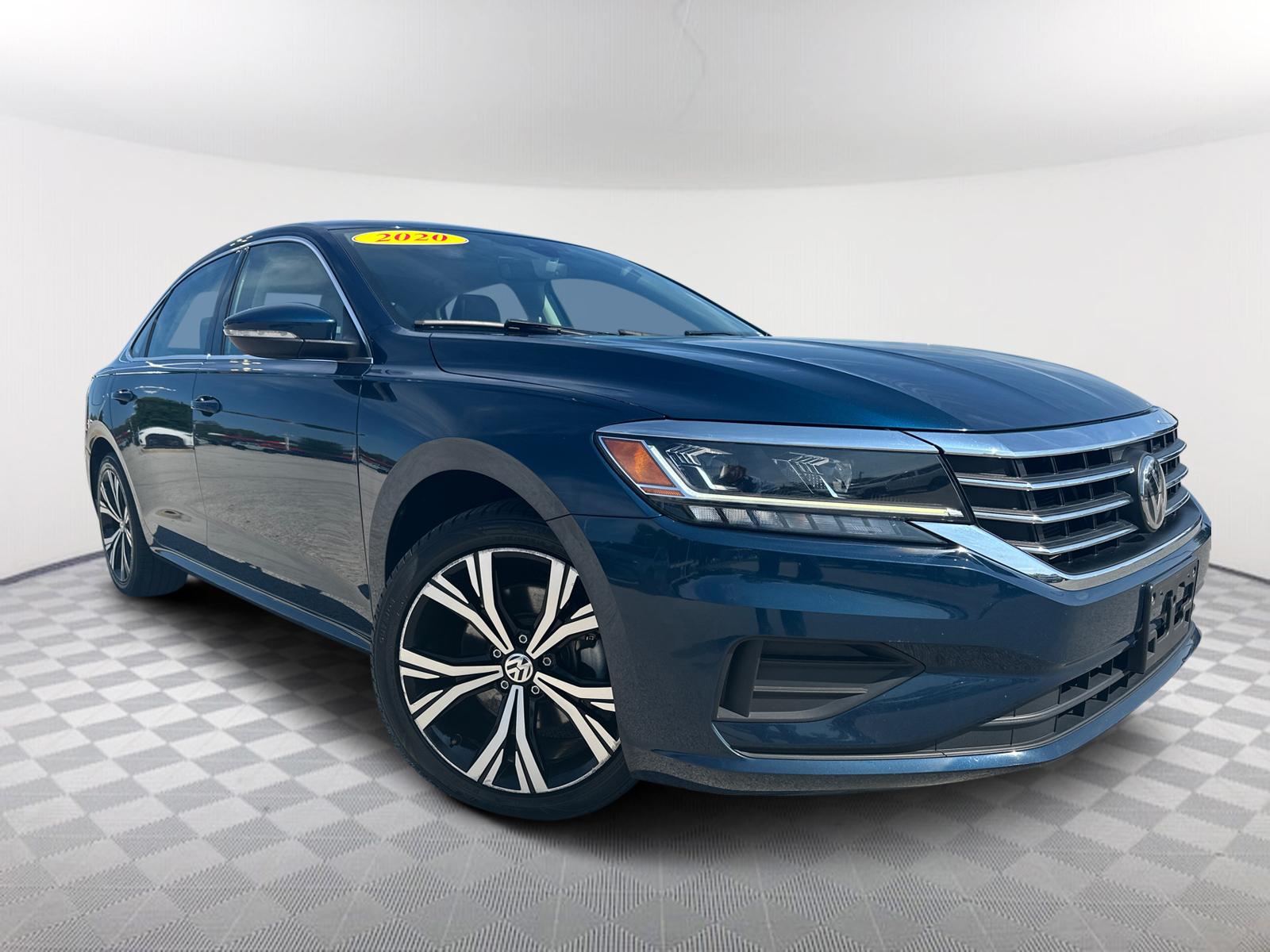 2021 Volkswagen Passat 2.0T SE 1