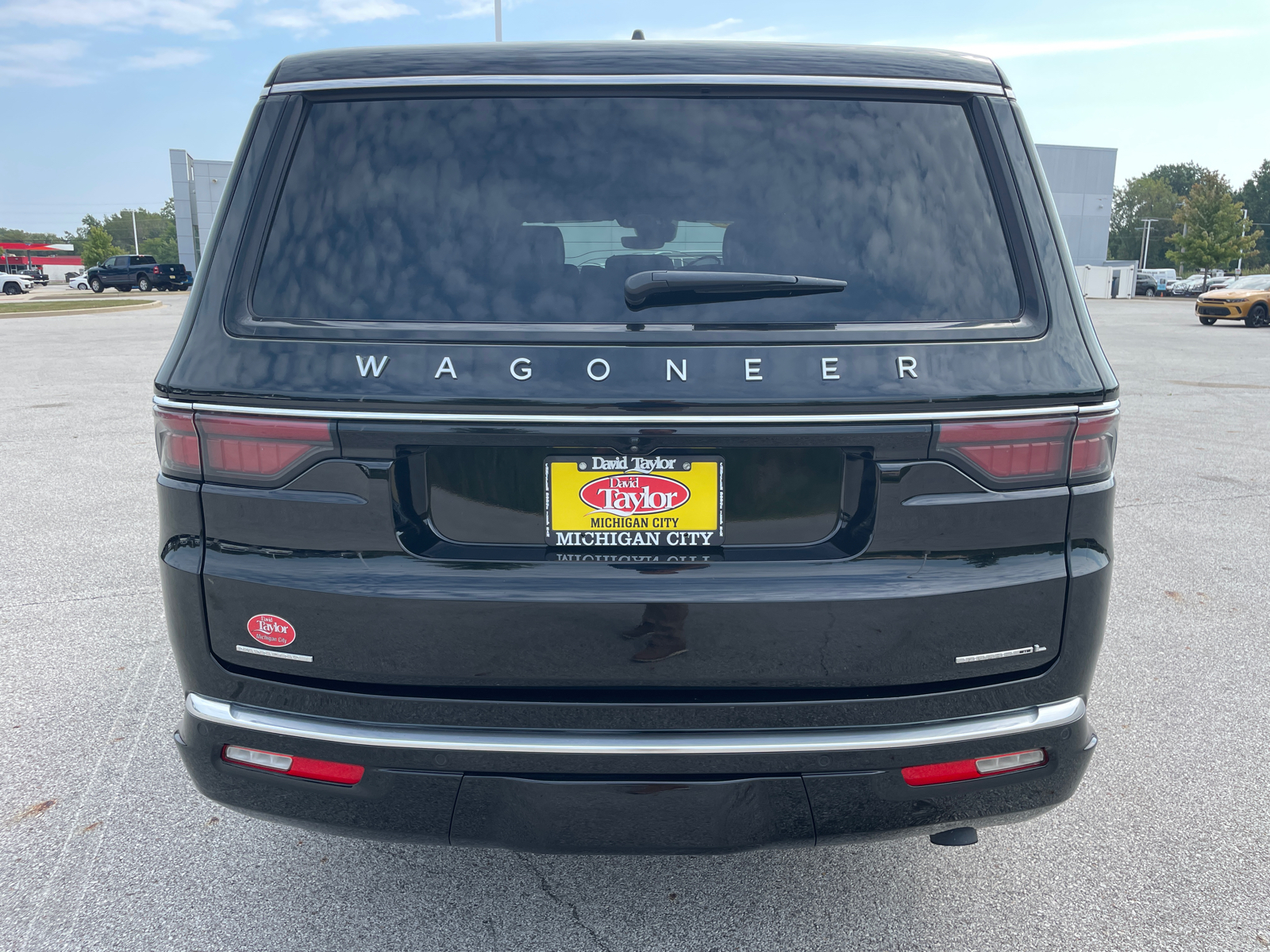 2023 Jeep Wagoneer L Series II 5