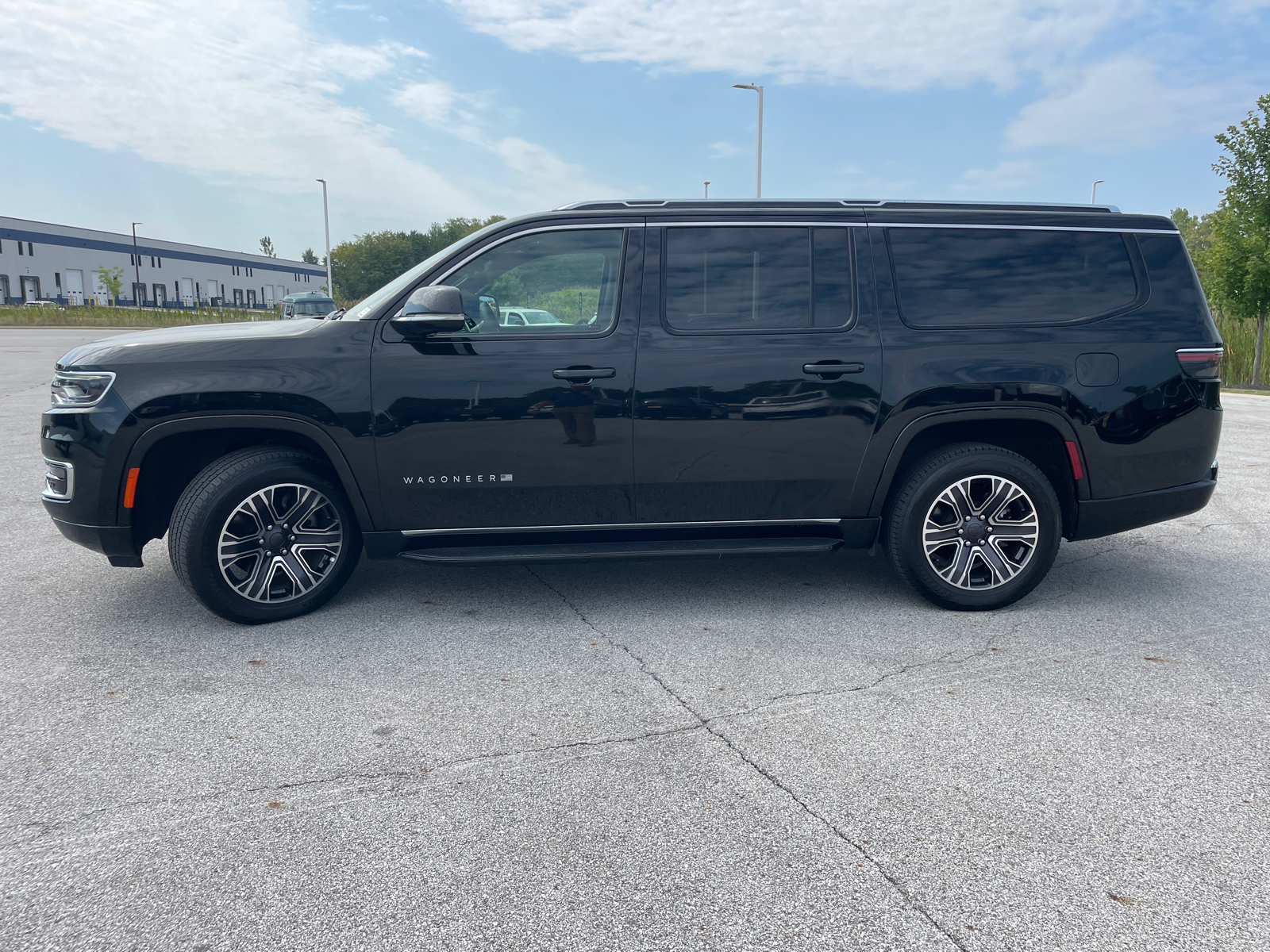 2023 Jeep Wagoneer L Series II 7