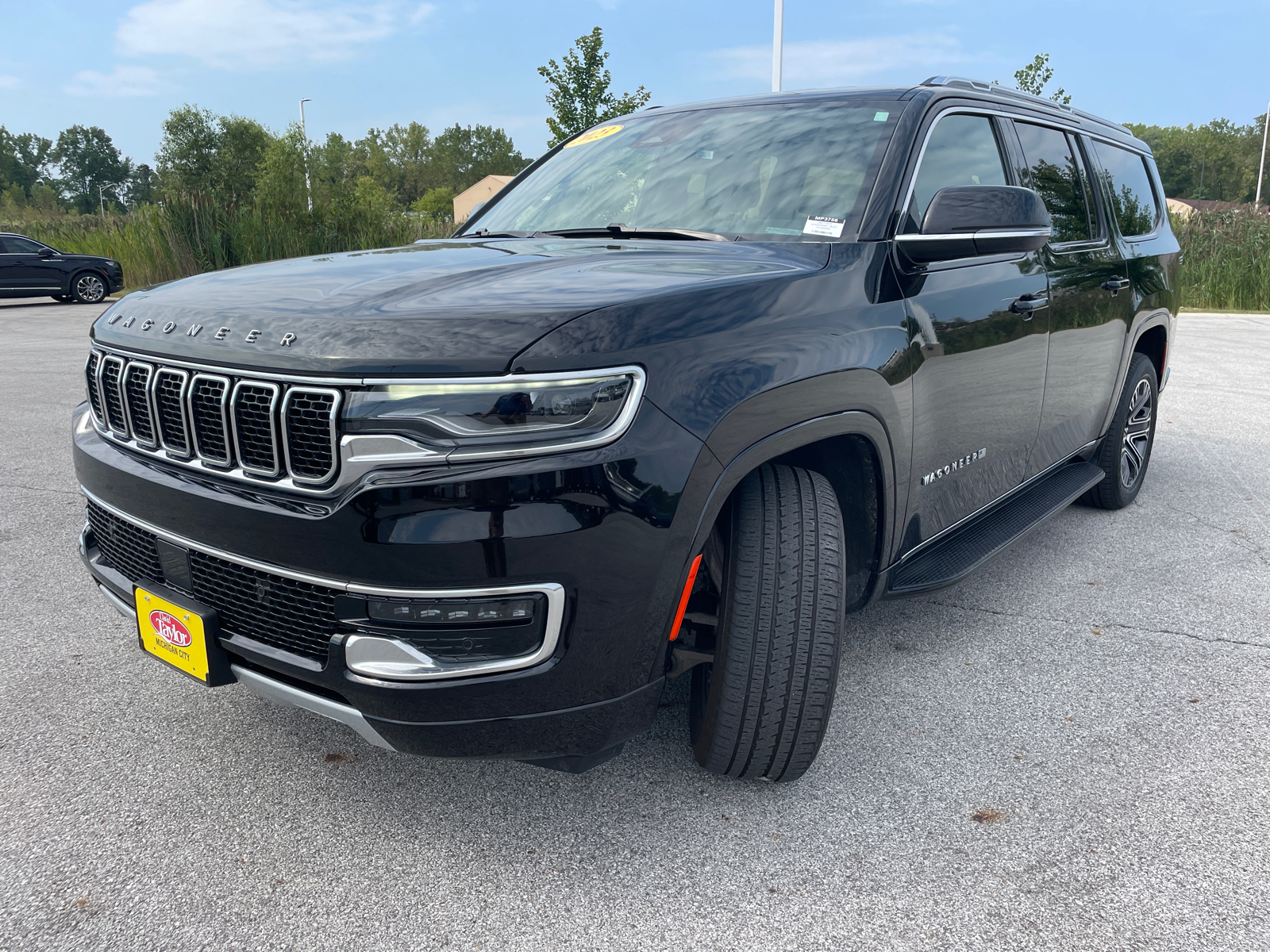 2023 Jeep Wagoneer L Series II 8