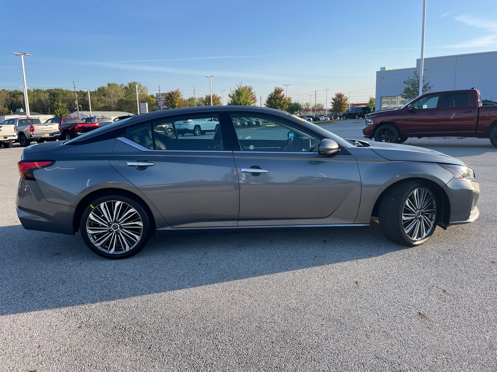 2023 Nissan Altima 2.5 SL 2