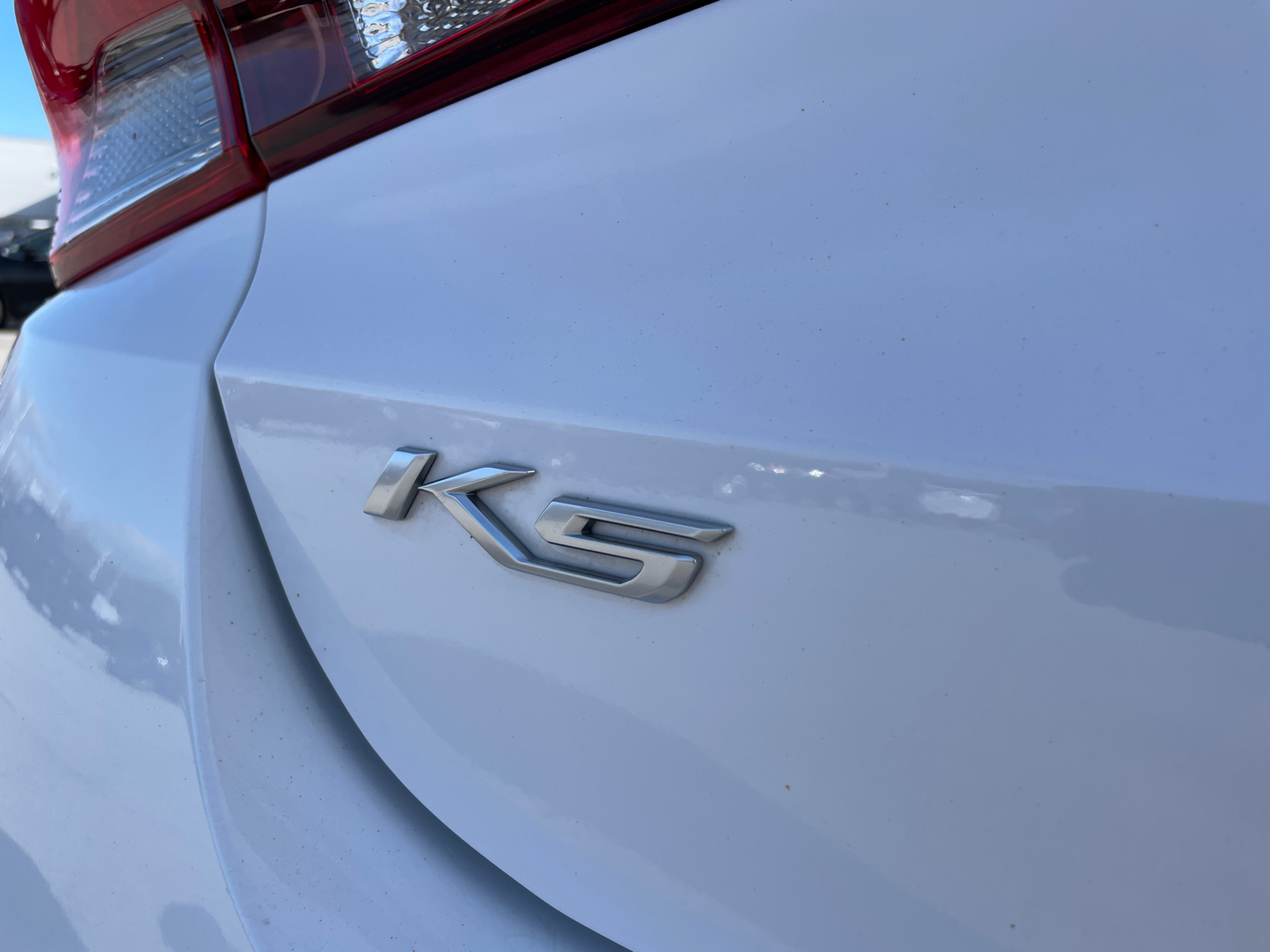 2022 Kia K5 EX 33