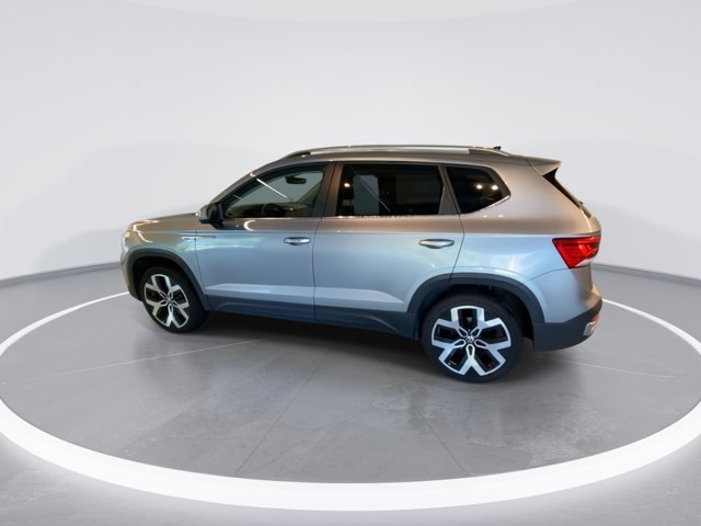 2022 Volkswagen Taos 1.5T SEL 5