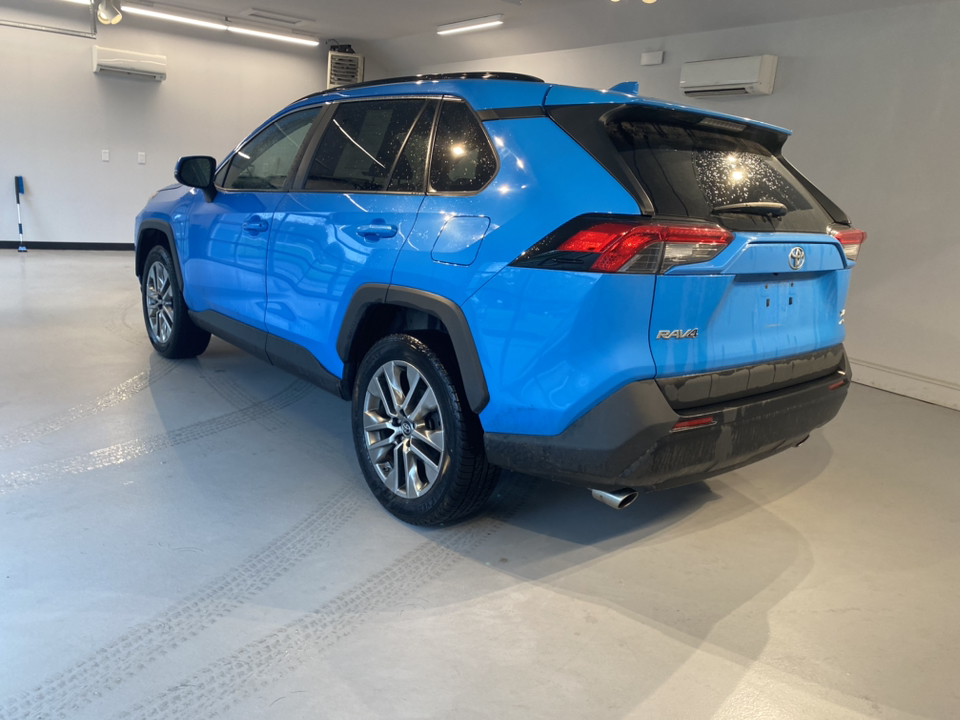 2019 Toyota RAV4 XLE Premium 6