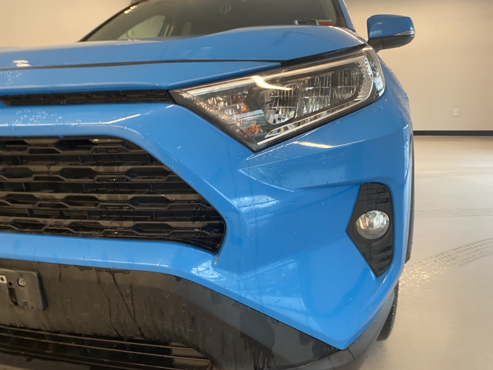 2019 Toyota RAV4 XLE Premium 11