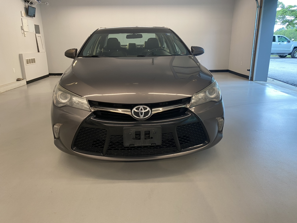 2015 Toyota Camry LE 3