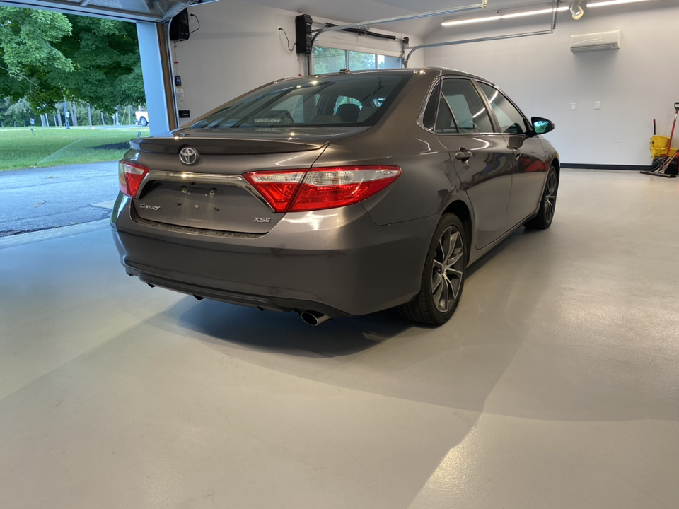 2015 Toyota Camry LE 8