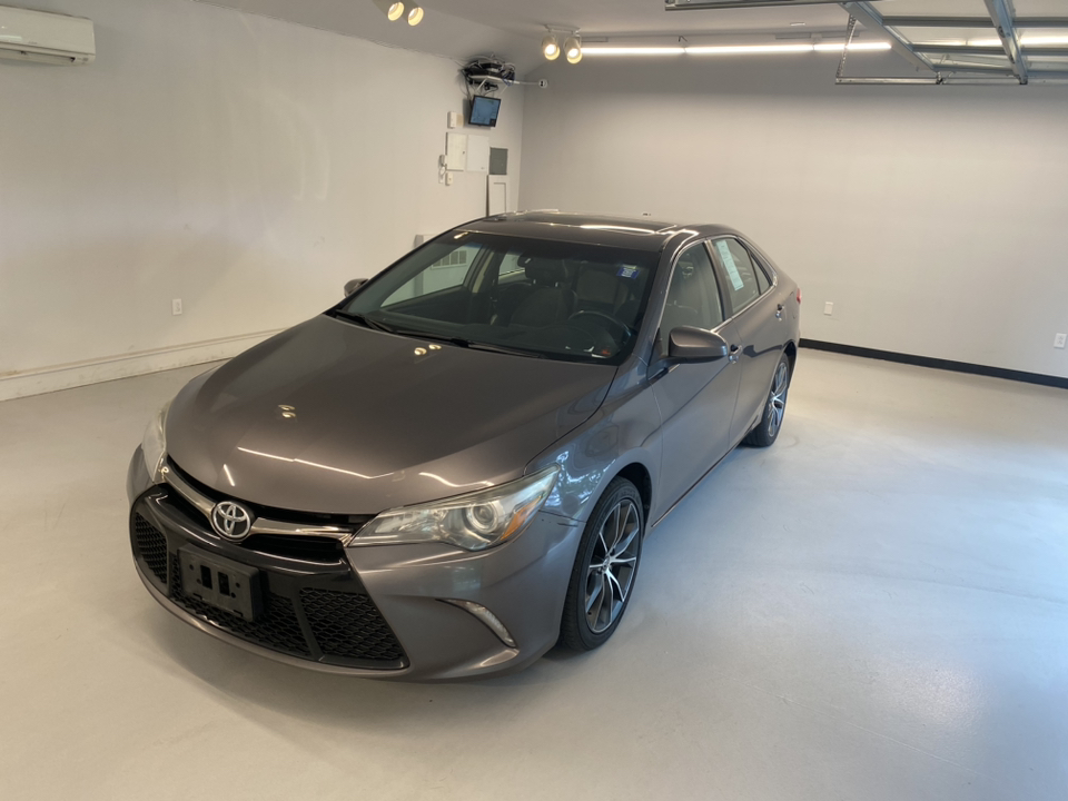 2015 Toyota Camry LE 12