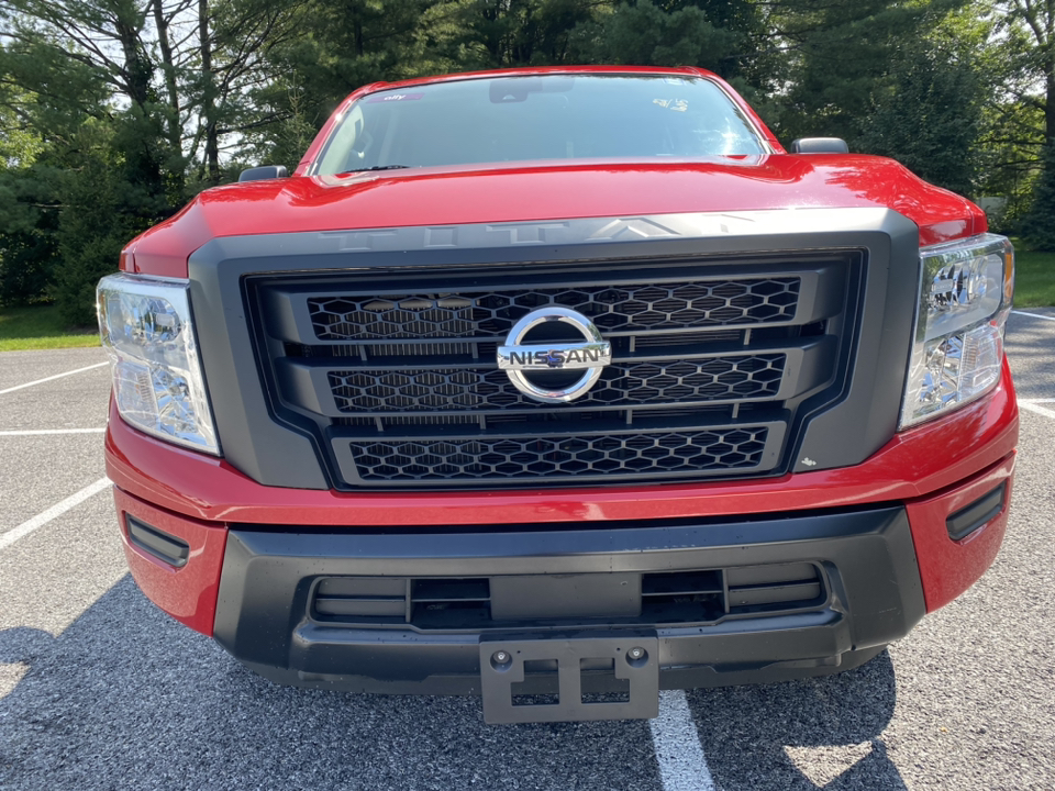 2022 Nissan Titan XD S 9