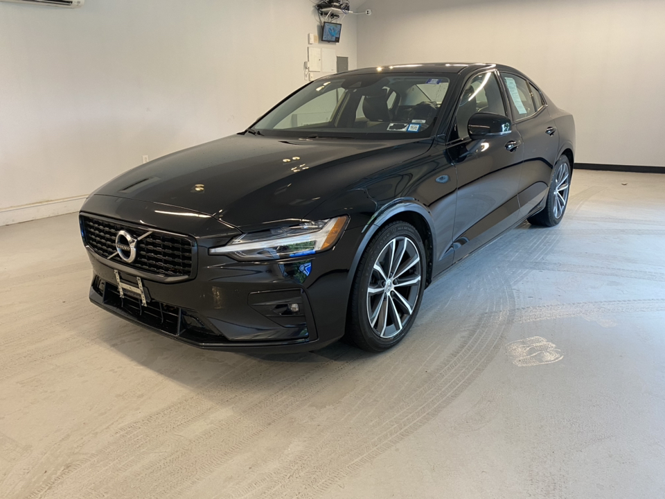 2022 Volvo S60 B5 Momentum 4