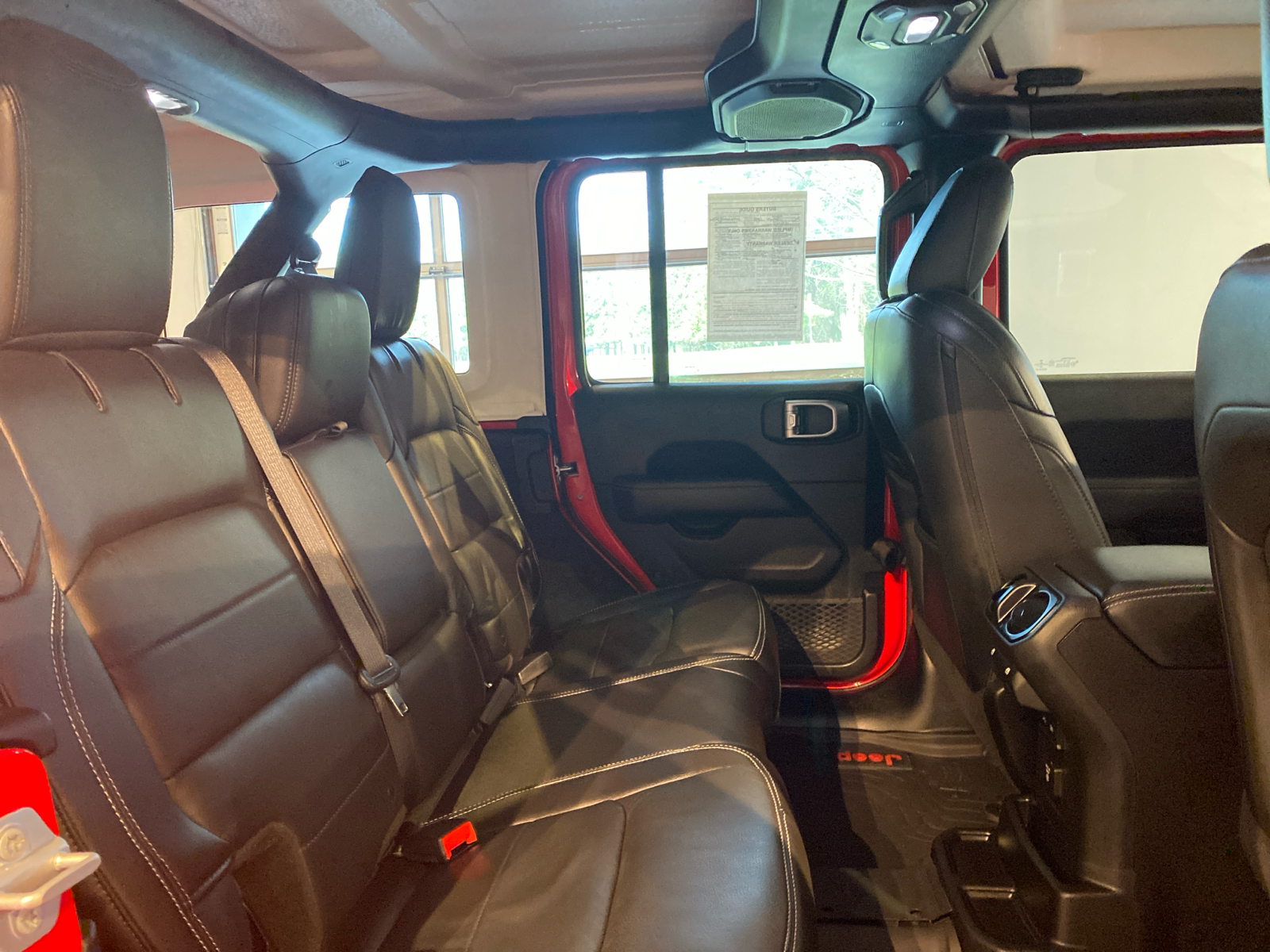 2018 Jeep Wrangler Unlimited Sahara 23