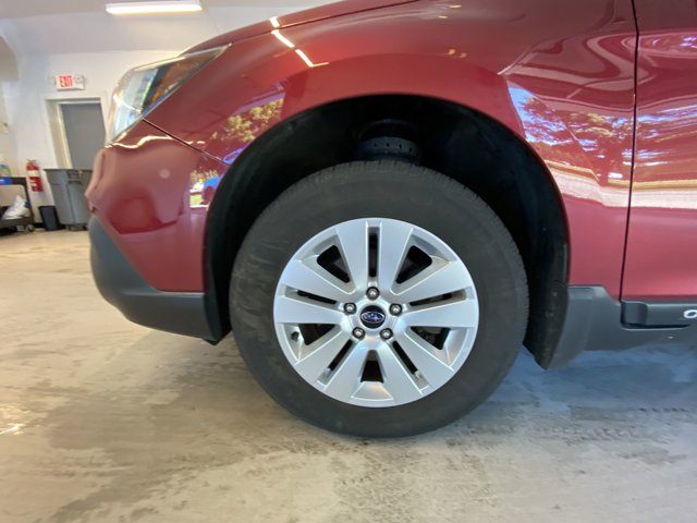 2019 Subaru Outback 2.5i Premium 18