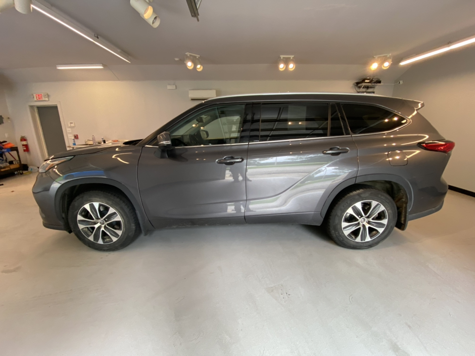 2022 Toyota Highlander XLE 5