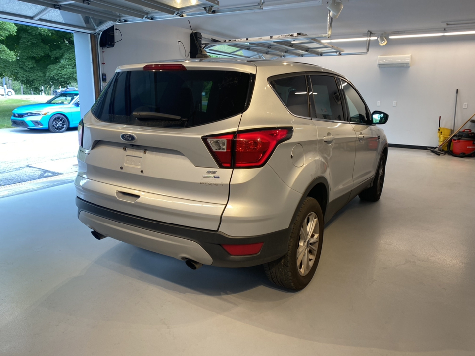 2019 Ford Escape SE 8