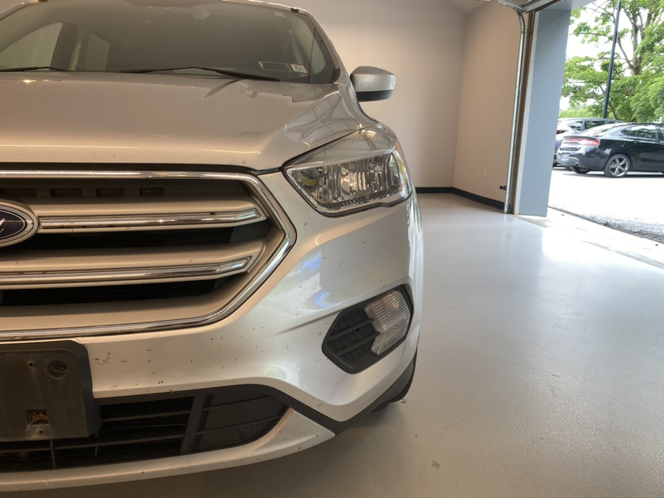 2019 Ford Escape SE 11