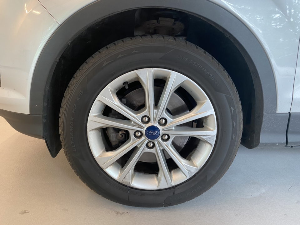 2019 Ford Escape SE 16