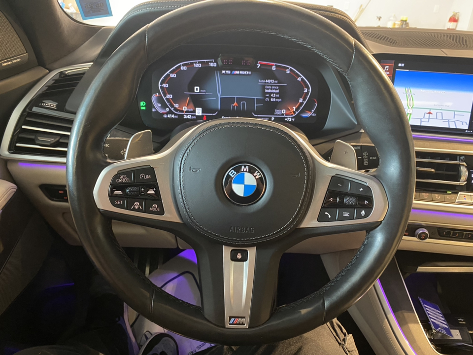 2022 BMW X5 M50i 25