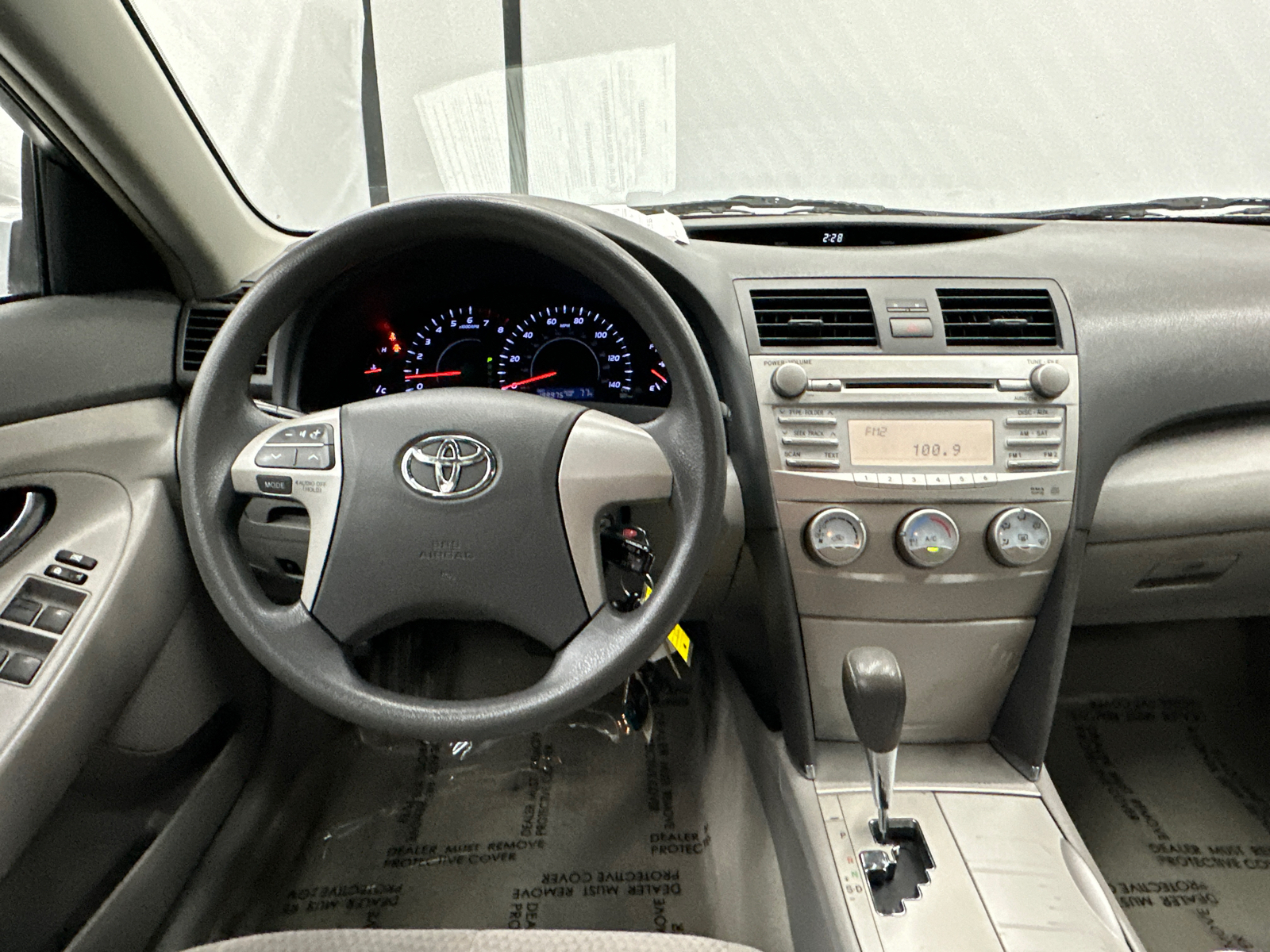 2011 Toyota Camry LE 23