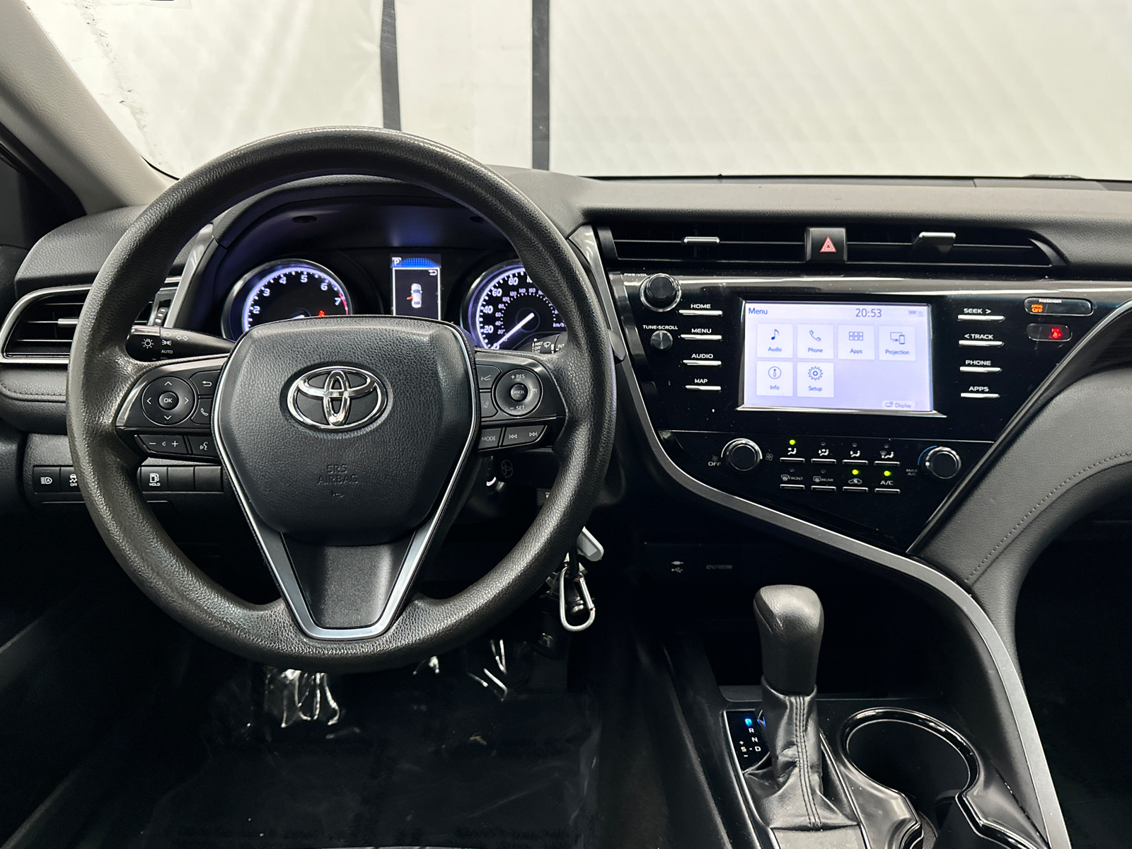 2019 Toyota Camry LE 23